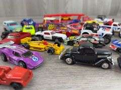 Ertl, Racing Champions, Hot Wheels & Majorette Cars, 1/64