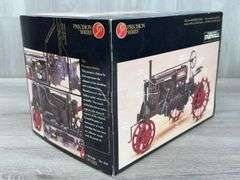 McCormick-Deering Farmall Regular, 1/16, Precision Series 1
