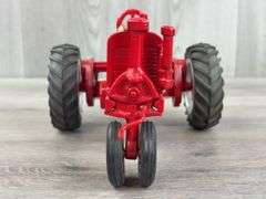 McCormick-Deering Farmall F-30 NF, 1/16
