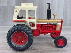 International Farmall 1456 WF Duals Turbo, 1/16, Custom