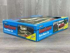 Farm Country Farm House Set 40 Pieces,  Ertl, Unsure If Complete