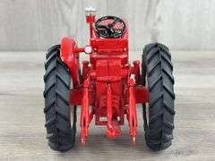 International 606 WF, 1/16, Custom, 3 PT., Fender & Shifter Broken Off, Fender Included