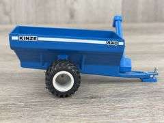 Kinze 840 Grain Cart, Duals, 1/64, Scale Models