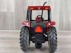 International 3488 Hydro WF, 1/16, Ertl, Roof Has Crack