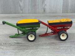 2 Brent 674 Grain Carts, 1/64, Unverferth Mfg., SpecCast