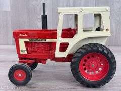 International Farmall 1066 WF Cab, 1/16, Ertl