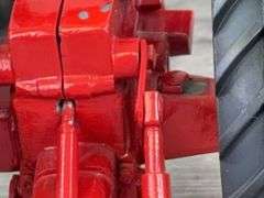 International 606 WF, 1/16, Custom, 3 PT., Fender & Shifter Broken Off, Fender Included