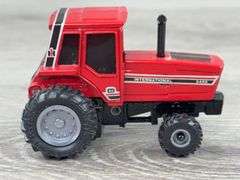 Case IH & International Tractors, 1/64, Ertl