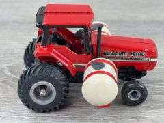 Case International Tractors, 1/64, Ertl & Custom