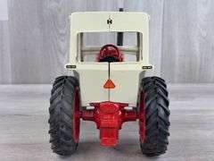 International Farmall 1066 WF Cab, 1/16, Ertl