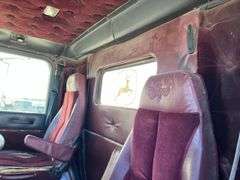 1994 International 9400 Semi with 3500-Gal Tank Skid