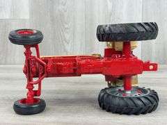 International Farmall Hydro 1026 WF, 1/16, Gold Demonstrator, Ertl