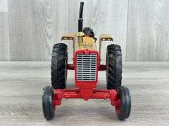 International Farmall Hydro 1026 WF, 1/16, Gold Demonstrator, Ertl