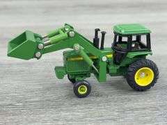 14 John Deere Tractors, 1/64, Ertl