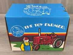 IH McCormick Farmall Super M-TA NF,  1/16, Toy Farmer