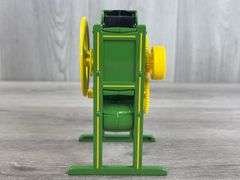 John Deere Antique Corn Sheller, 1/8, Ertl, Power House Farm Series