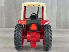 International 886 WF, 1/16, Red Power, Custom