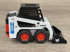 John Deere 675, Case 1845C & Bobcat 753 Skid Steers, 1/50, Ertl & Bobcat