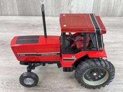 International 3288 WF, 1/16, Custom, Roof Is Cracked