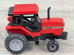 Case International Tractors, 1/64, Ertl, 1 1989 Farm Show Edition