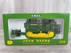 John Deere 2010 Crawler W/Blade, 1/16, Ertl, 3 PT.