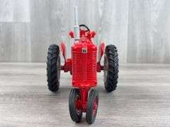 IH McCormick Farmall Super M-TA NF,  1/16, Toy Farmer