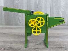 John Deere Antique Corn Sheller, 1/8, Ertl, Power House Farm Series
