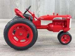 McCormick Farmall 230 NF, 1/16, Florida Classic Farm Toy