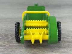 Manure & Fertilizer Spreaders, 1/43, Ertl & Custom