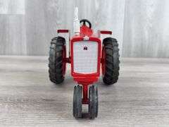 IH McCormick Farmall 706 NF, 1/16, Custom