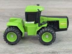 Steiger Panther CP1400 Duals 4WD & Versatile 936 Duals 4WD, 1/64, Scale Models