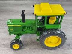 John Deere 4520 Diesel W/Cab WF, 1/16, Toy Farmer
