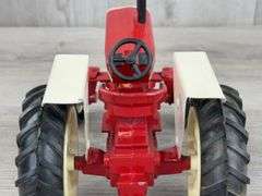 IH McCormick Farmall 1206 WF, 1/16, Custom, Paint Is Chipping