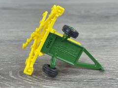 FS Sprayer Truck & 4 Pull Type Sprayers, 1/64, 4 Ertl, 1 Custom