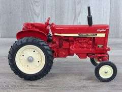 International Farmall Hydro 656 WF, 1/16, Custom