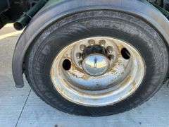 1994 International 9400 Semi with 3500-Gal Tank Skid