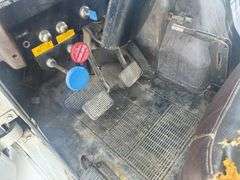 1980 International S1900 Grain Truck