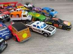 Ertl, Racing Champions, Hot Wheels & Majorette Cars, 1/64