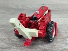 Farmall 560, John Deere 630& Oliver Row-Crop 88 W/Mounted Corn Pickers, 1/64, Custom