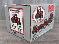 International Farmall 100 Hydro WF ROPS, 1/16, 1991 Special Edition