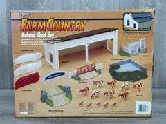 Farm Country Animal Shed Set 46 Pieces, Ertl, Unsure If Complete