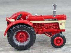 International Farmall Tractors, 1/64, Ertl, 660 Is 1999 NFTS