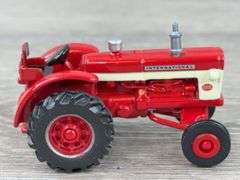 International Farmall Tractors, 1/64, Ertl, 660 Is 1999 NFTS