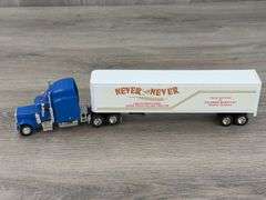 Peterbuilt 379 Conventional Never Say Never 1066 International Super Stock Pulling Tractor Semi Bank, 1/64, Liberty Classics By Spec Cast,  Limited Edition