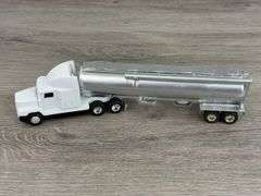 Truck W/Auger Bulk Feeder, 1/64, Custom