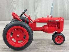 McCormick Farmall 200 NF, 1/16, Serial #86, Florida Classic Farm Toy