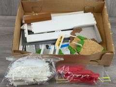 Farm Country Animal Shed Set 46 Pieces, Ertl, Unsure If Complete