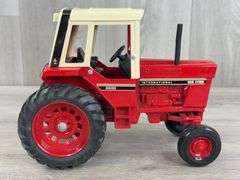 International 186 Hydro WF, 1/16, Custom