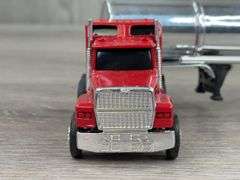 Ford LTL-9000 Amoco Oil Co Truck W/Tanker, 1/64, Ertl Truck, Custom Tanker