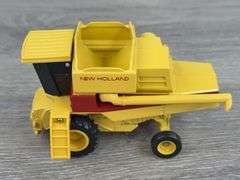 New Holland Combine, 1/64, Ertl, 2 Heads